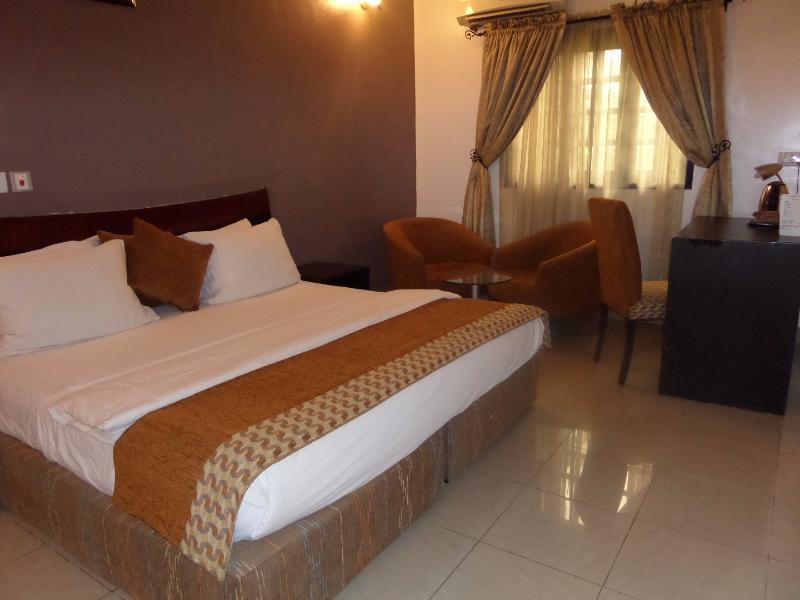 Suru Express Hotel Gra ลากอส ภายนอก รูปภาพ